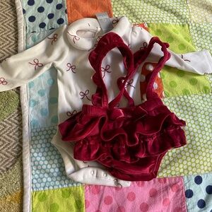 The Children's Place Christmas White and Red Kids Matching Set 6-9 month